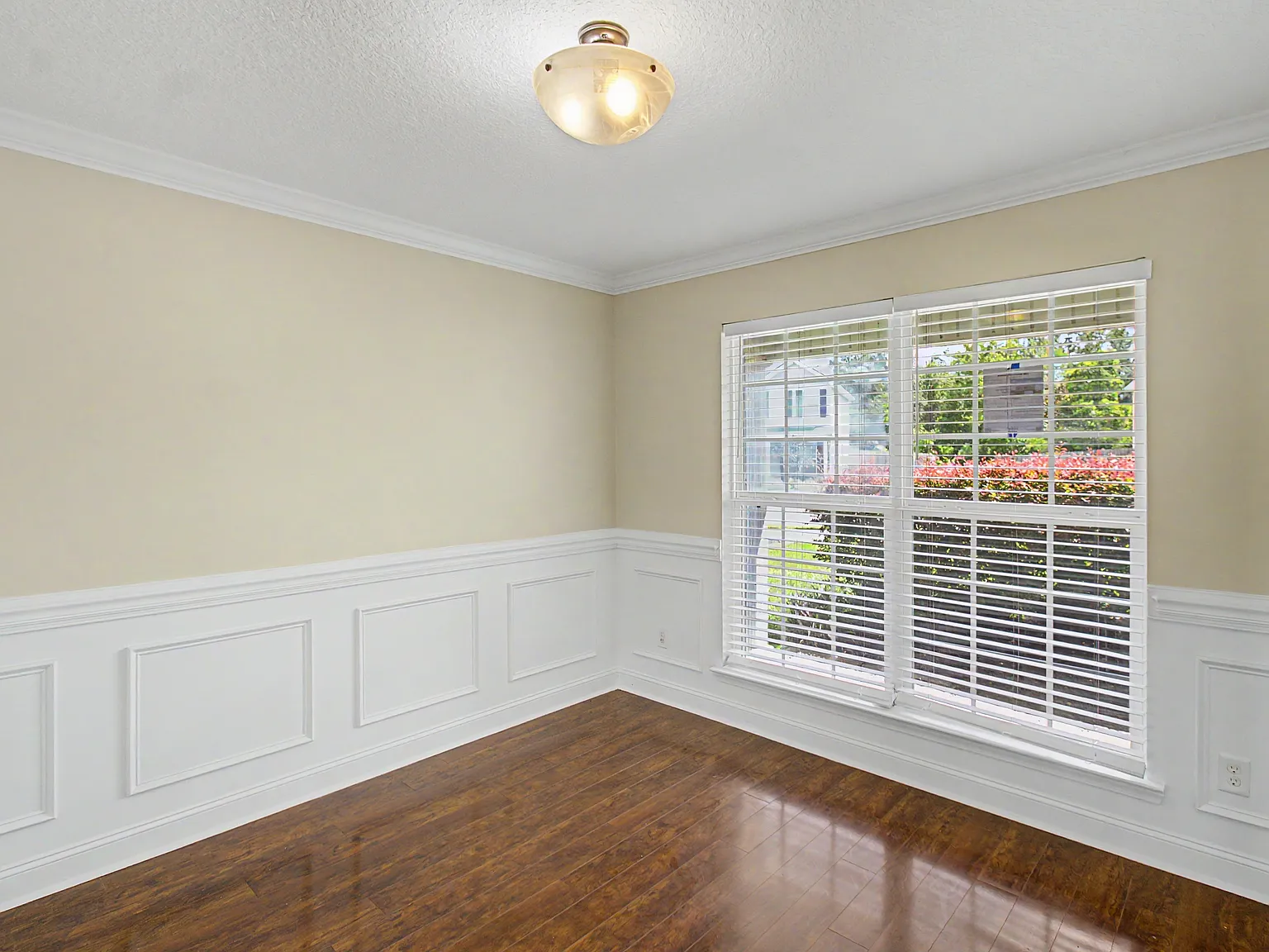 1106 Creekside Circle - 1 — Photo 2