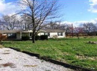 249 S Sunnyside Ln, Spencer, IN 47460