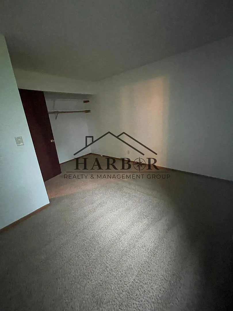 Hayfield Greens — Photo 3