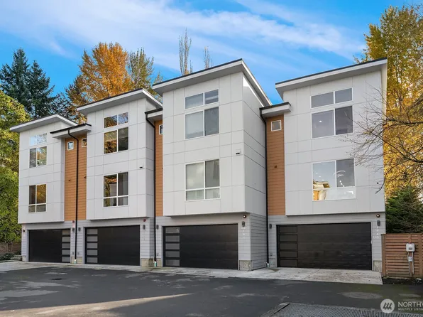 7721 NE 175th Street #104, Kenmore, WA 98028