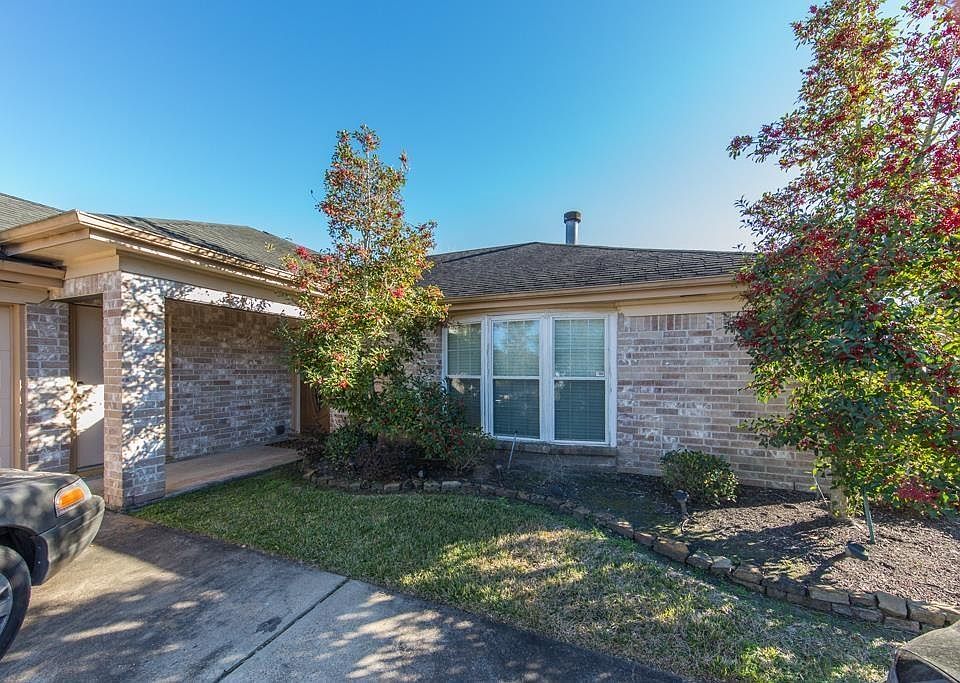 1st image of 4006 Bentley Dr