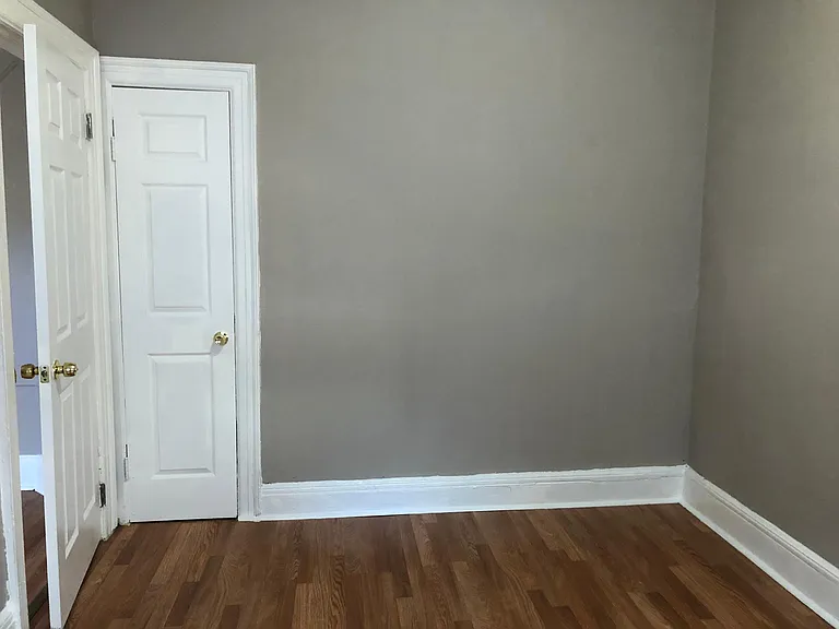 18 Kensington Ave #2H — Photo 5