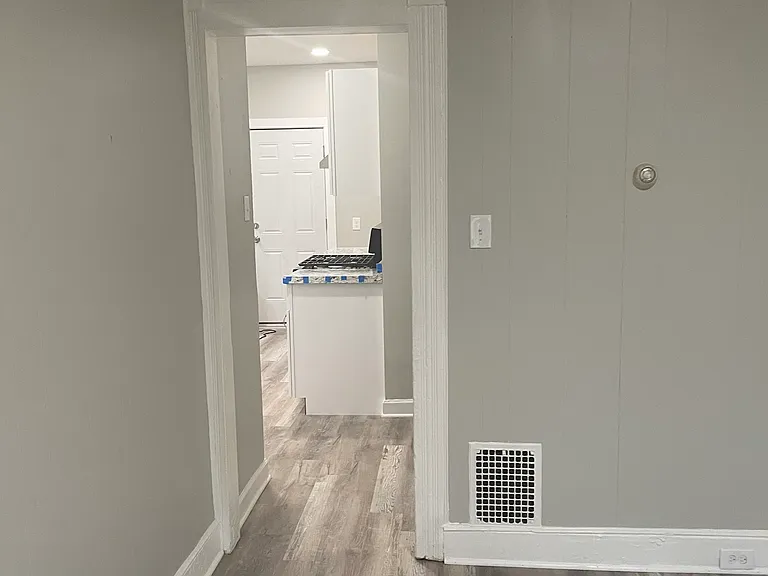 21 Admiral St — Photo 2