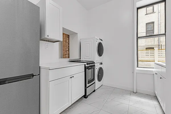 Rented by REAL New York | media 2