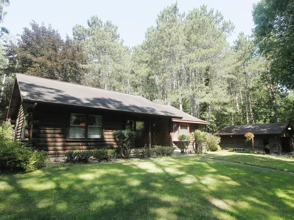3147 2nd Ct, Oxford, WI 53952