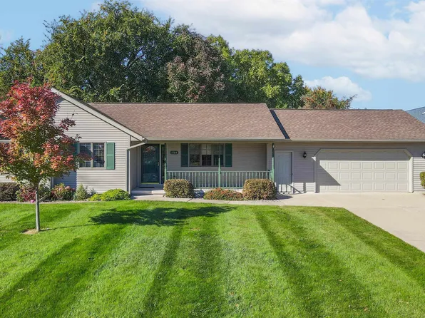 1525 Parkview Dr, New London, WI 54961