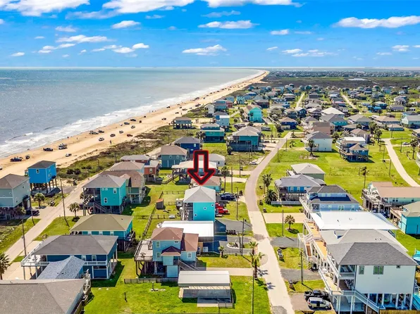 1978 Avenue I, Crystal Beach, TX 77650