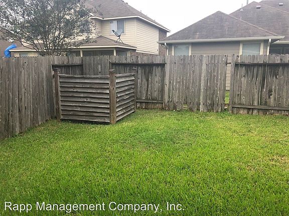 2nd image of 3010 Knightsbridge Ln