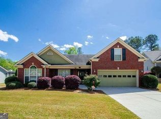 1185 Creek Pointe Cir, Lawrenceville, GA 30043