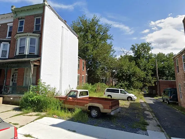 329 Maclay St, Harrisburg, PA 17102