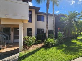 1064 Villa Dr, Labelle, FL