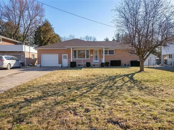 651 Morand St, Windsor, ON N9G 1J1