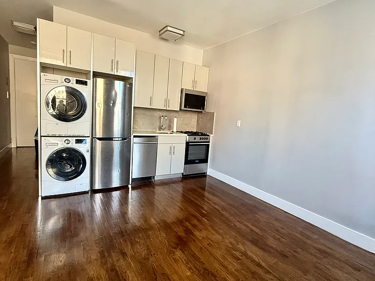 102 E 116th St #2F — Photo 1