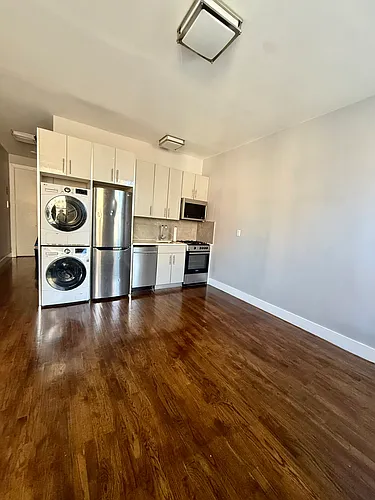 102 E 116th St #2F Photo 1