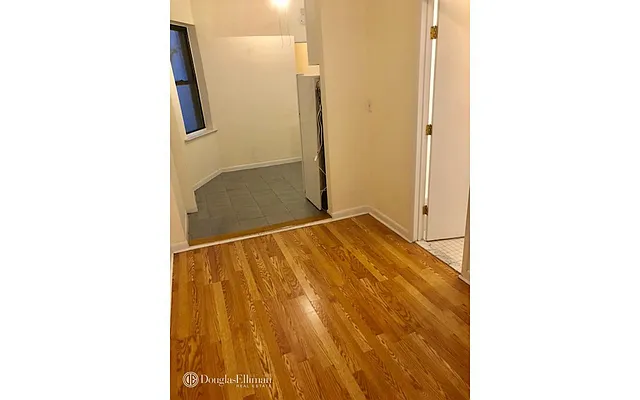 Rented by Douglas Elliman | media 18