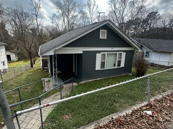 67 Hargrave Rd, Rossville, GA 30741