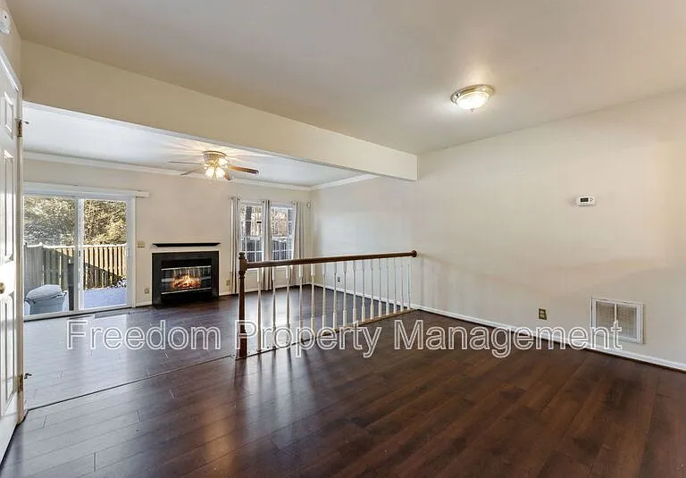 726 Pine Tree Ct — Photo 11