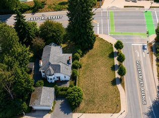 802/808 E 3rd St, North Vancouver, BC V7L 1H1