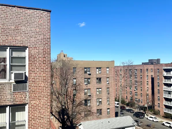 2665 Homecrest Avenue image 10 of 13