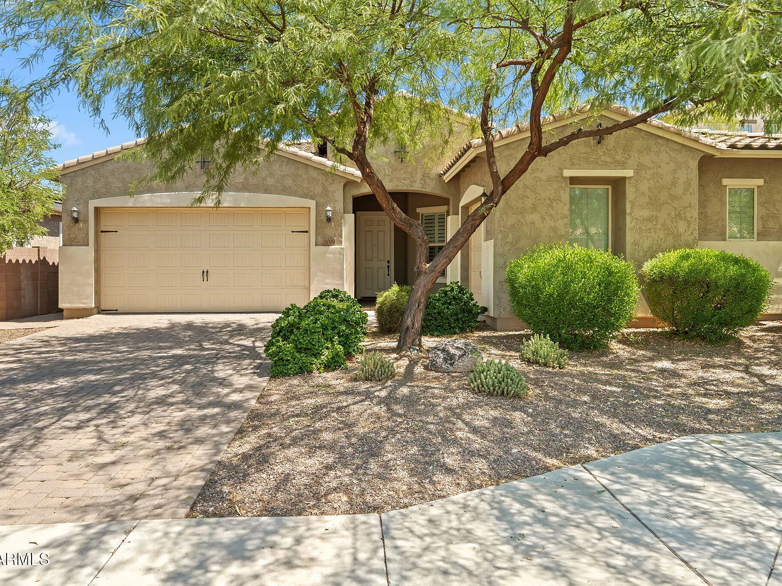 4 bed, 3.0 bath, 2469 sqft, $3,650 — Photo 1