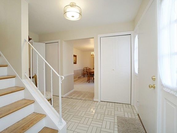 2nd image of 8176 Shadybrook Dr