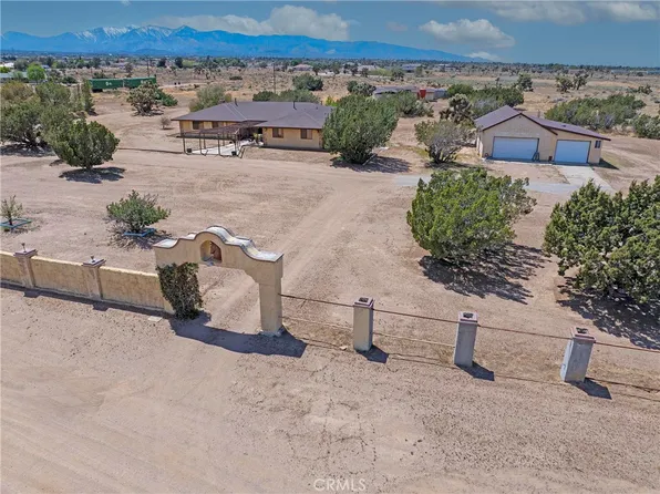 9448 Braceo St, Oak Hills, CA 92344