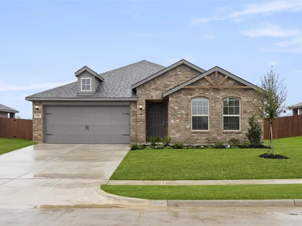 4802 Avion Dr, Sanger, TX 76266