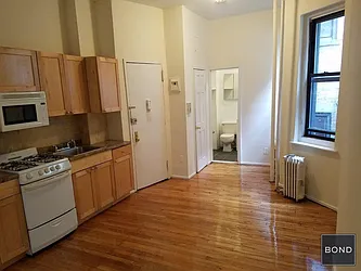 Rented by Bond New York