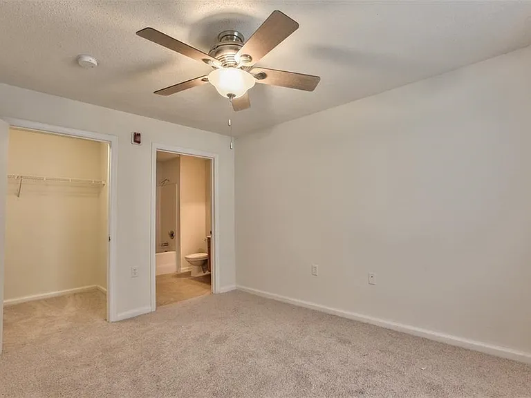 3000 S Adams St #412 — Photo 13
