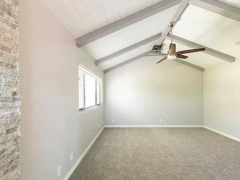 18351 Gum Tree Ln — Photo 13