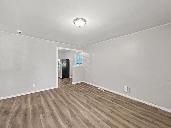 3rd image of 7015 College Ave