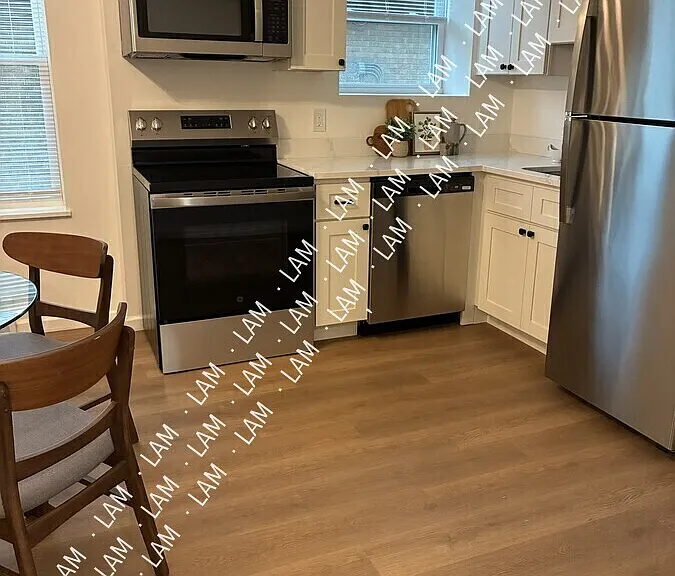3911 Jamieson Ave #1W-2E-2W — Photo 6