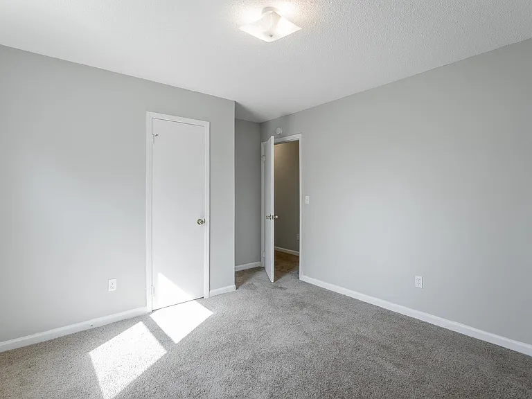 1613 N Chester Rd — Photo 7