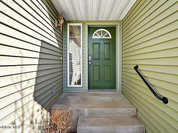 4th image of 2545 E Bremington St