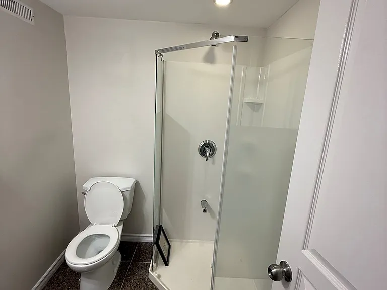 135 Monarch St #BASEMENT — Photo 15