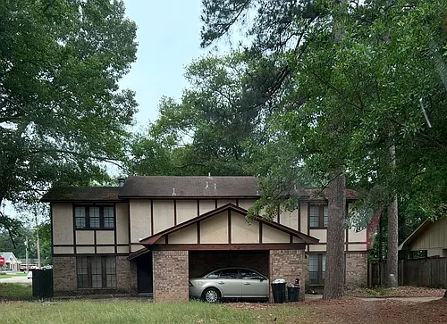 3921 Eastwood Dr #2 Photo 1