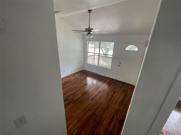 2808 Lyons Rd #A
