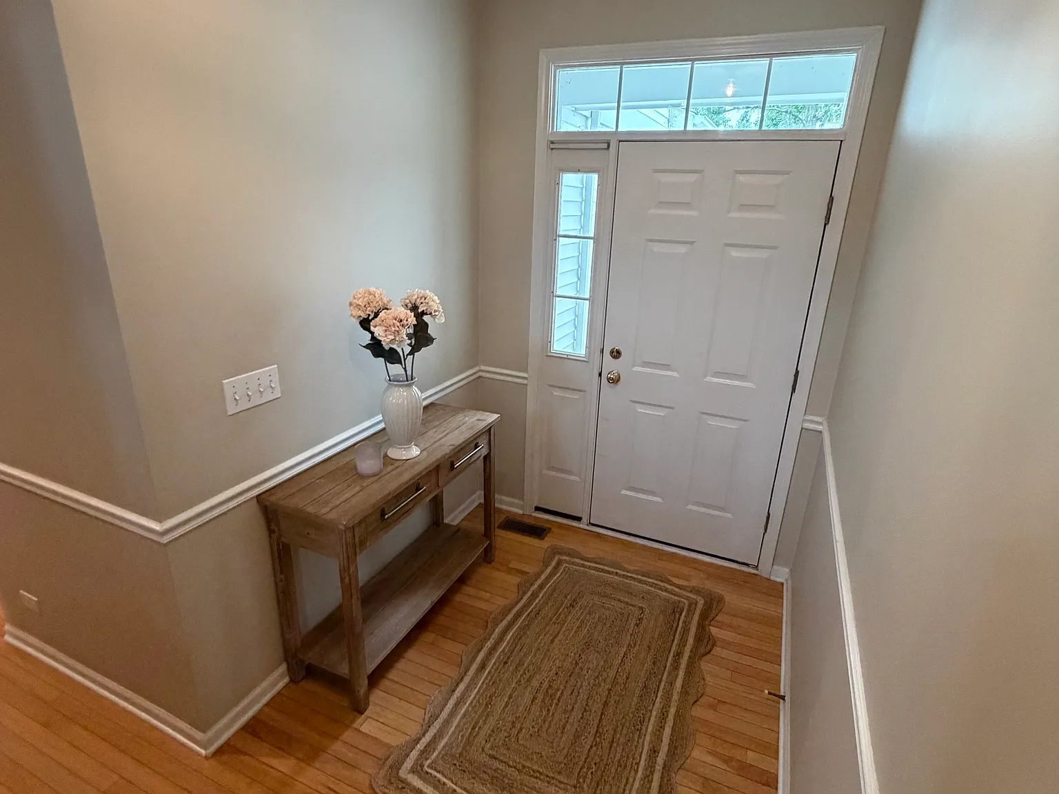 2 bed, 1545 sqft, $2,750 — Photo 2