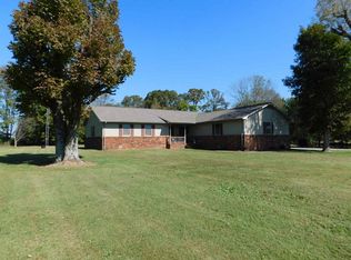 1097 Ezell Rd, Murray, KY 42071