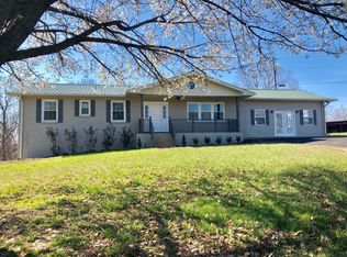 1632 Garner Ck Rd, Dickson, TN 37055