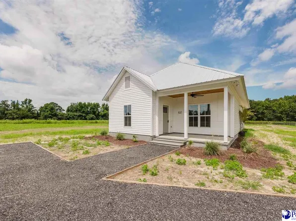 837 Timmons Rd, Timmonsville, SC 29161