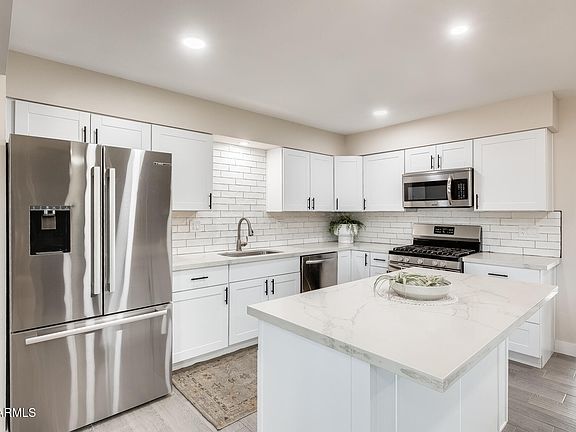 3rd image of 10801 W EL DORADO Drive