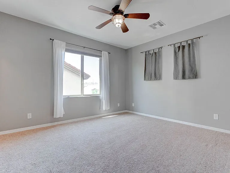 2589 Chateau Clermont St — Photo 13