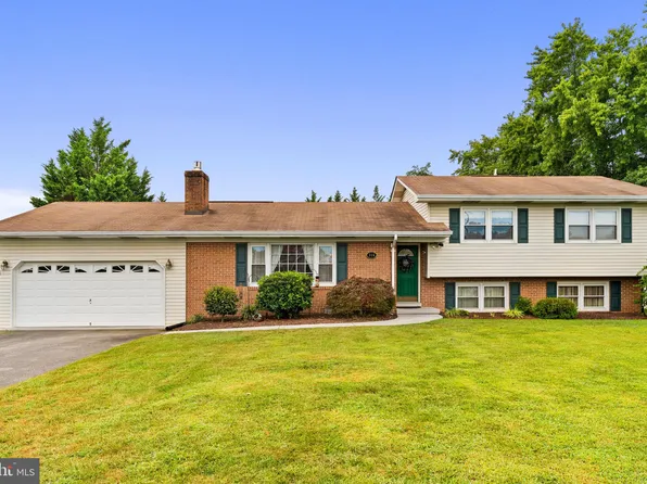 118 Harmon Pl, Stephens City, VA 22655