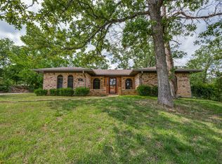 146 Circle Dr, Denison, TX 75021