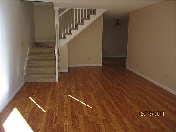 2nd image of 1025 Saint Andrews Way APT C