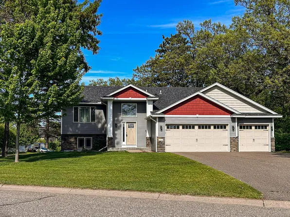 21215 Old Lake George Blvd NW, Oak Grove, MN 55303