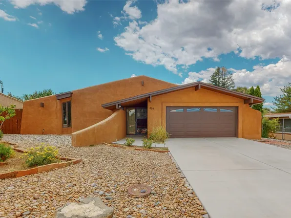 319 Ridgecrest Ave, Los Alamos, NM 87544