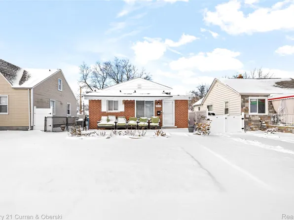 5955 N Silvery Ln, Dearborn Heights, MI 48127