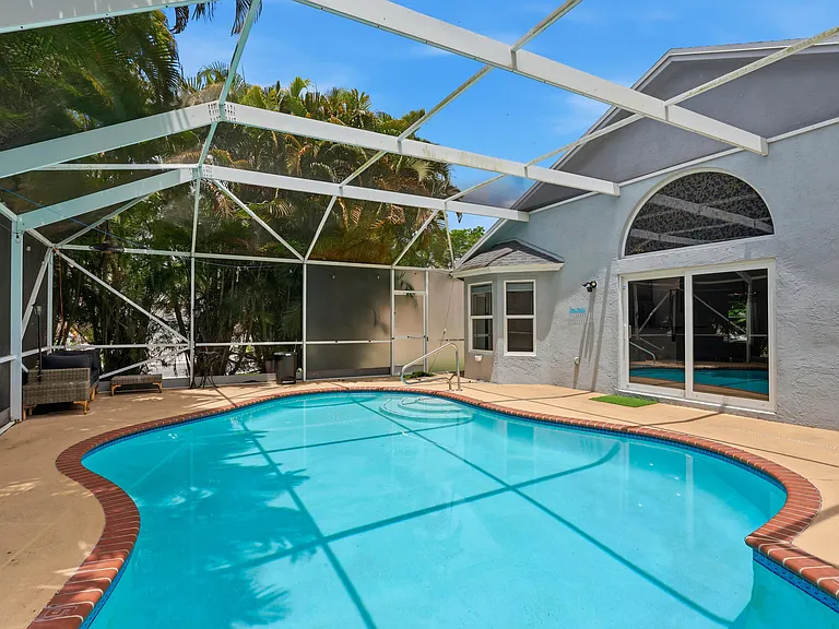 360 Hammocks Trl — Photo 28